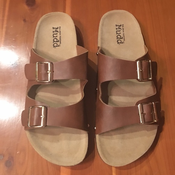 mudd brand sandals